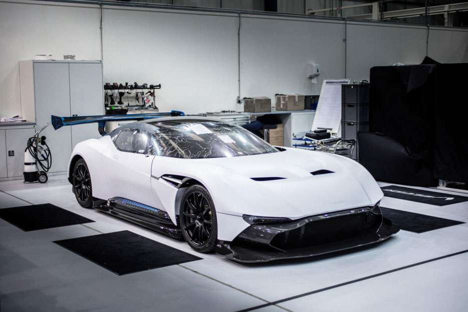 aston-martin-vulcan