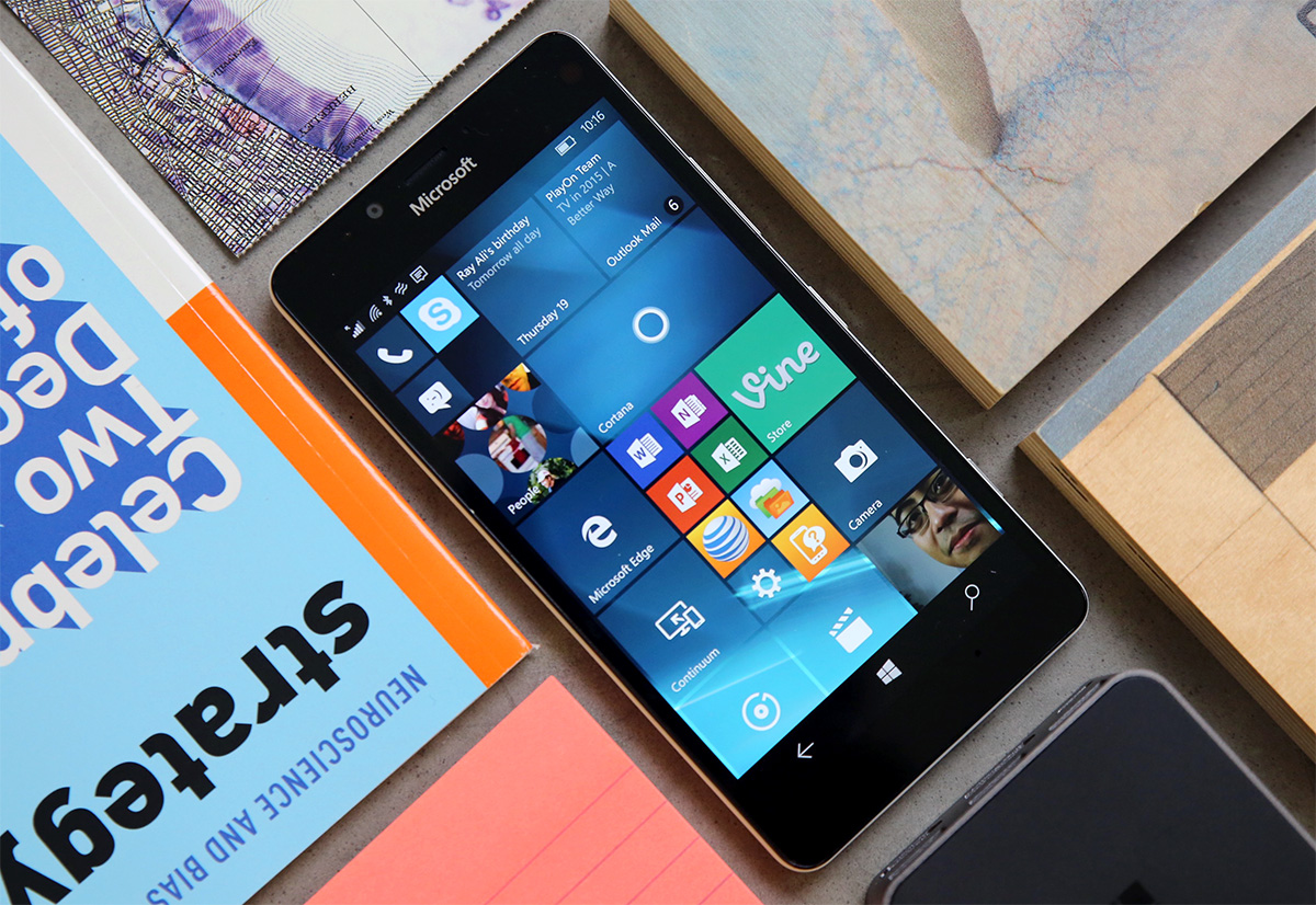 Стартовал процесс обновления смартфонов от Microsoft до версии Windows 10 Mobile