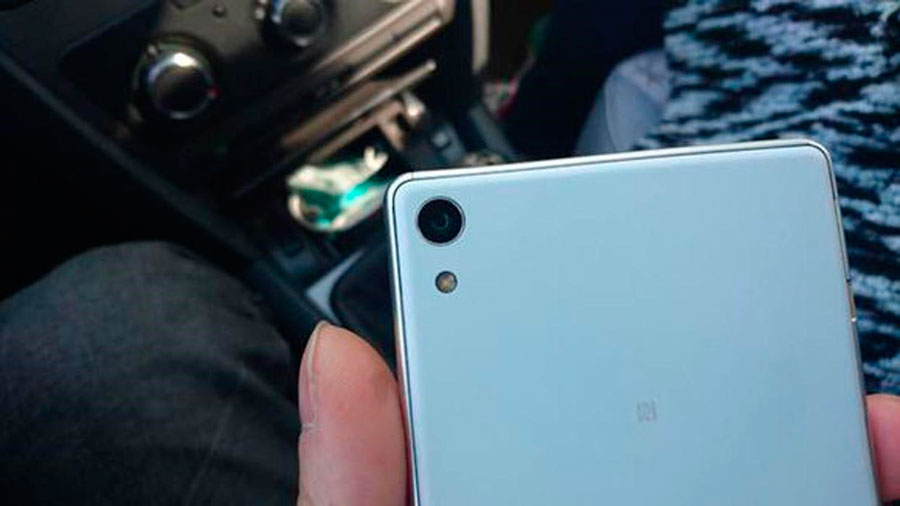 Sony-Xperia-C6_1