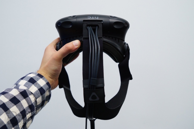 sm.HTC-Vive-12-1280x853.750