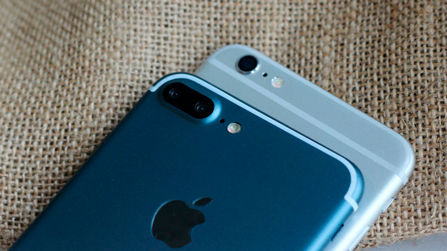 iPhone-Deep-Blue-6