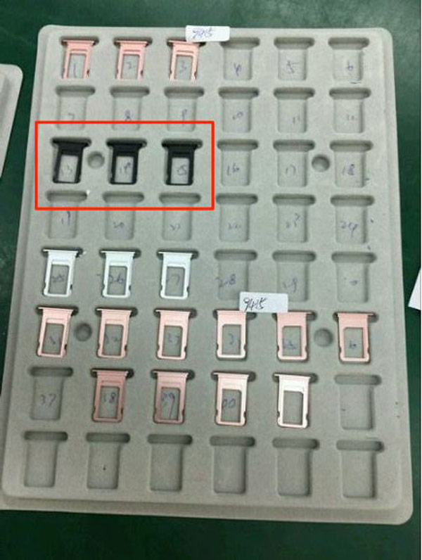 iPhone Sim Space Black