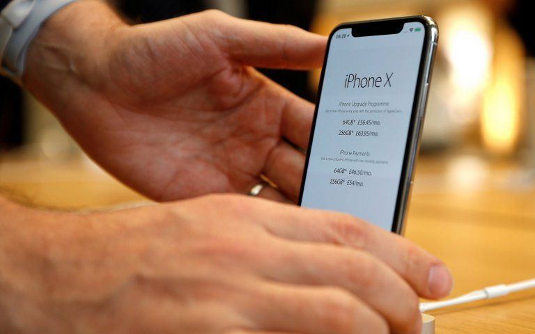 iPhone X