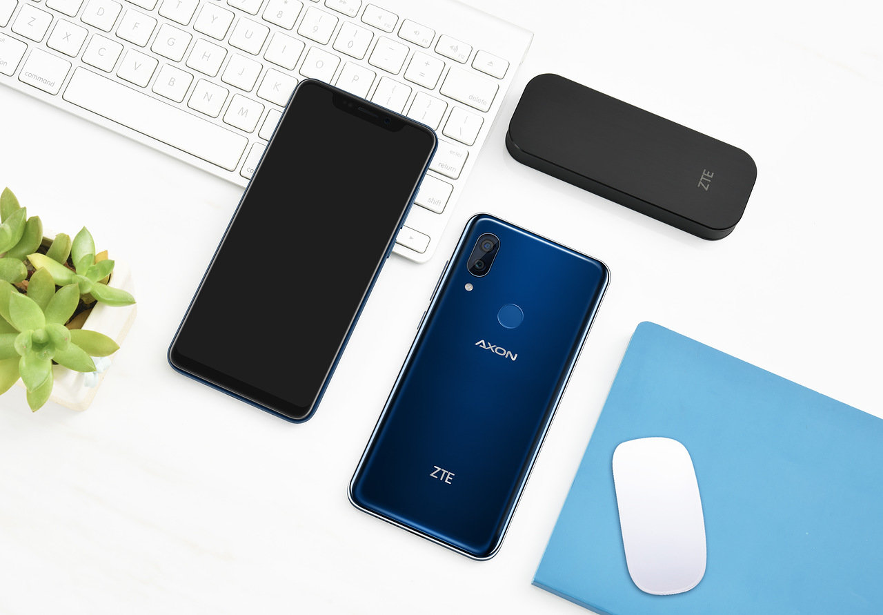 ZTE Axon 9 Pro выходит на отечественный рынок