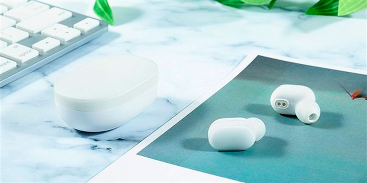 Xiaomi представила конкурента Apple AirPods