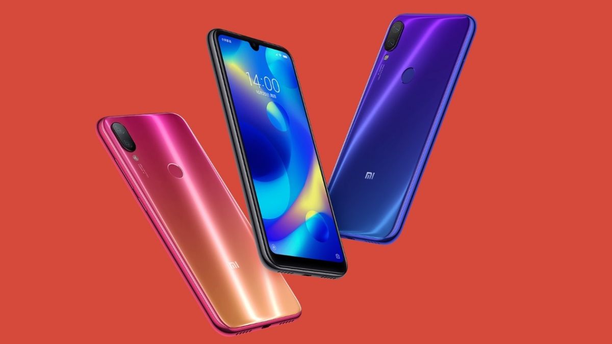 Xiaomi создала ёлку из тысячи смартфонов