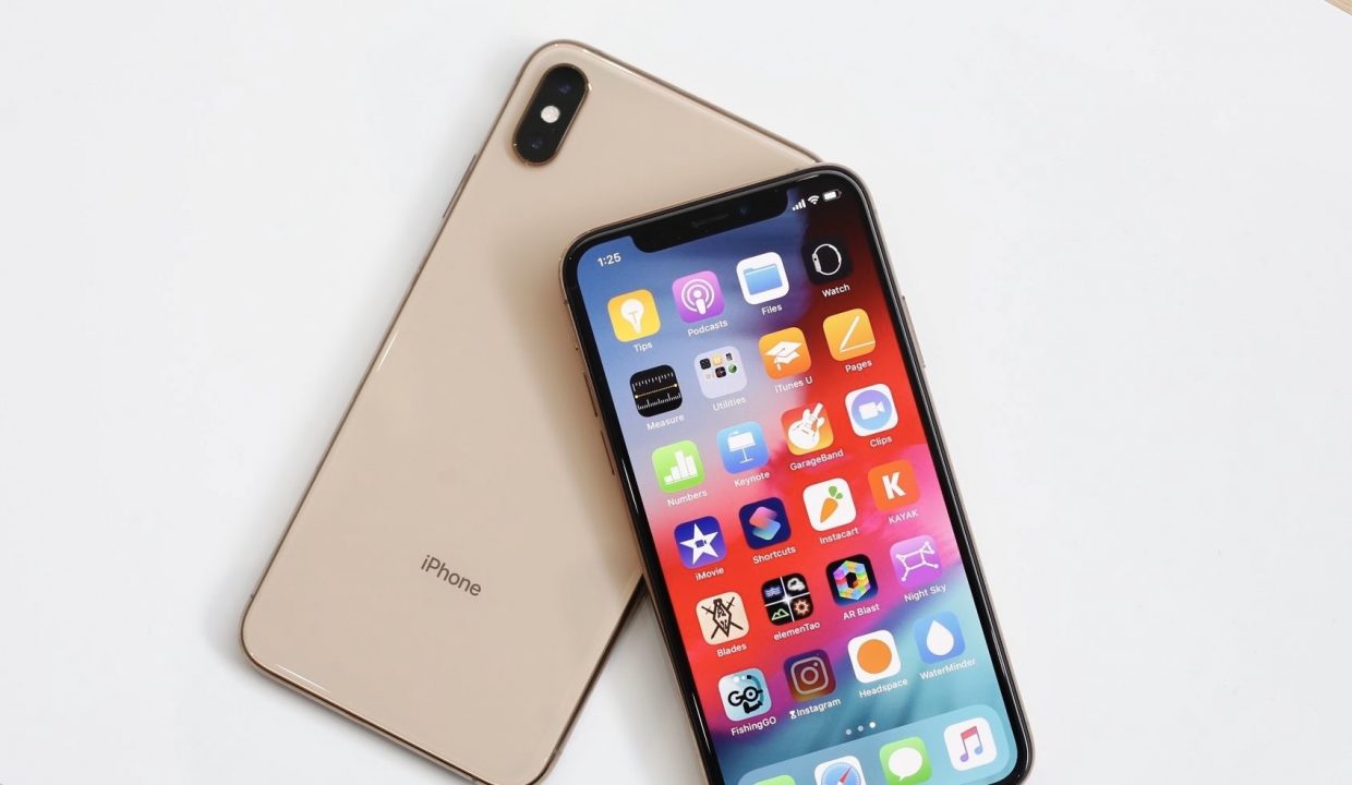 iPhone XS