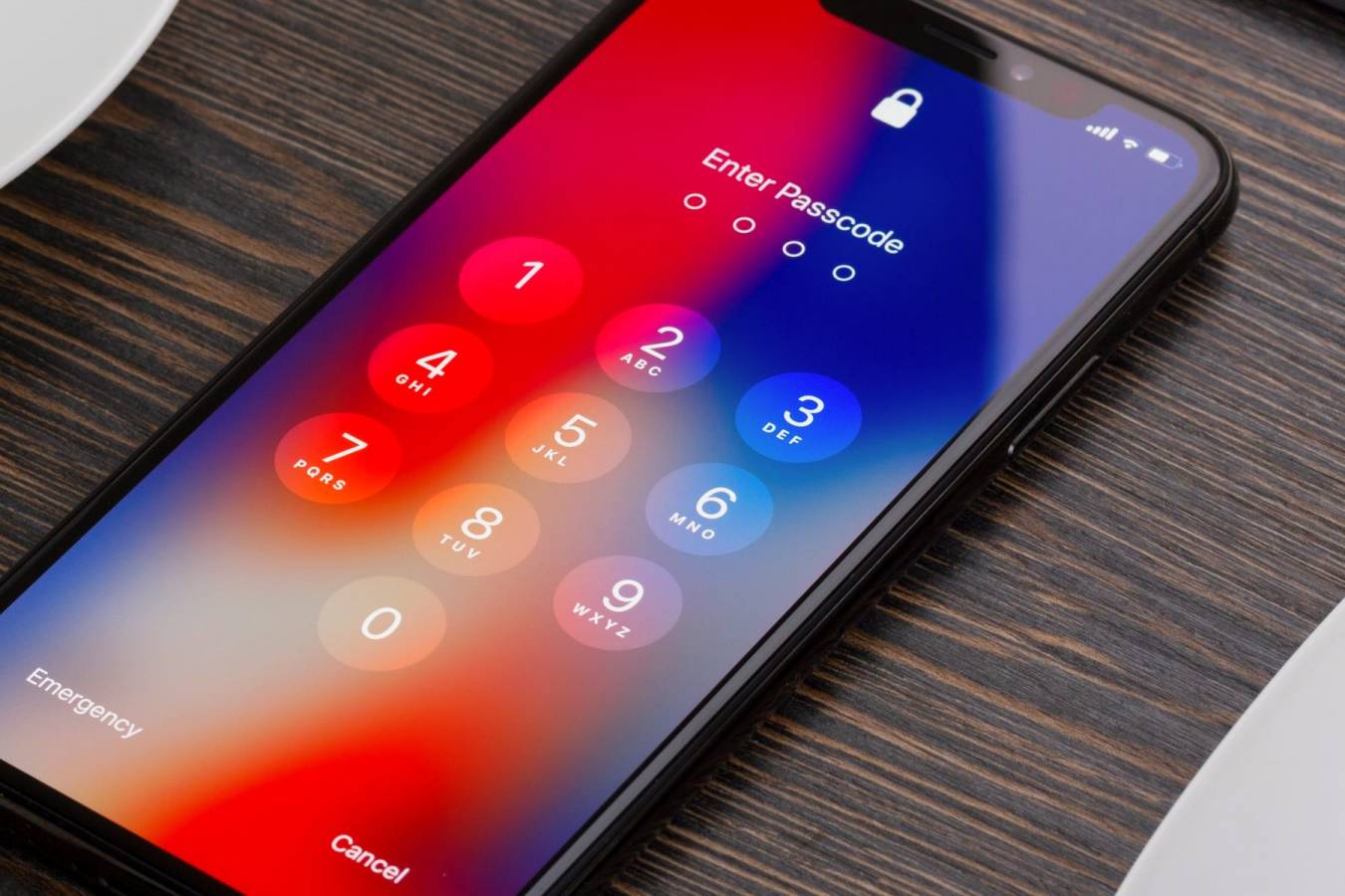 Представители Google знают простой способ взломать iPhone