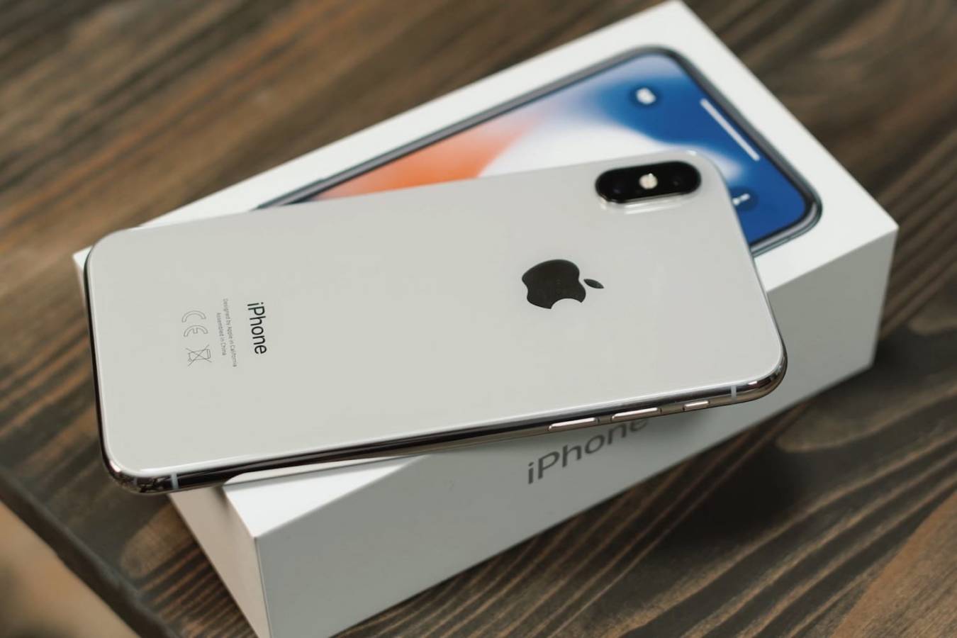 Apple выплатила штраф Samsung из-за низкого спроса на iPhone