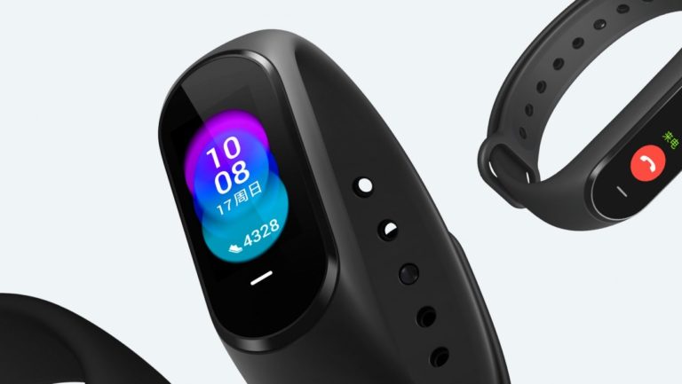 Xiaomi Mi Band 4 поступил в продажу в России