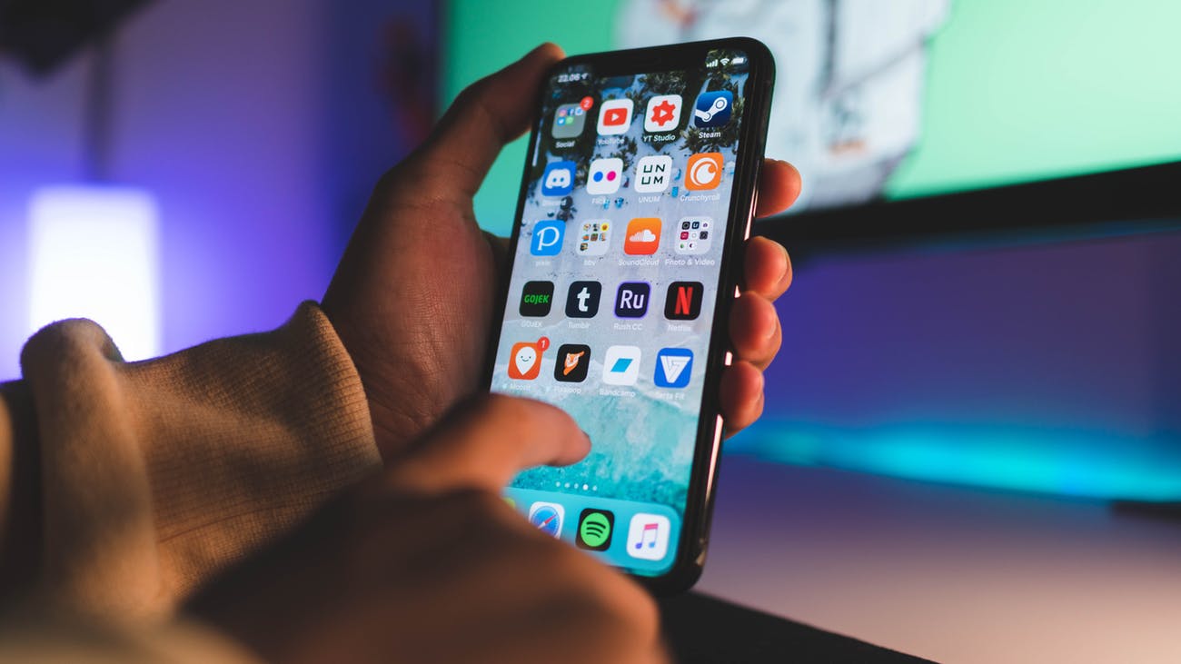 Apple выпустит в 2020 году четыре модели iPhone с экранами OLED и модемами 5G