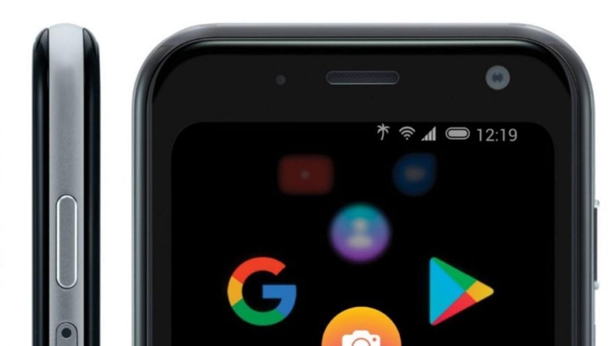 В России начались продажи маленького смартфона на Android