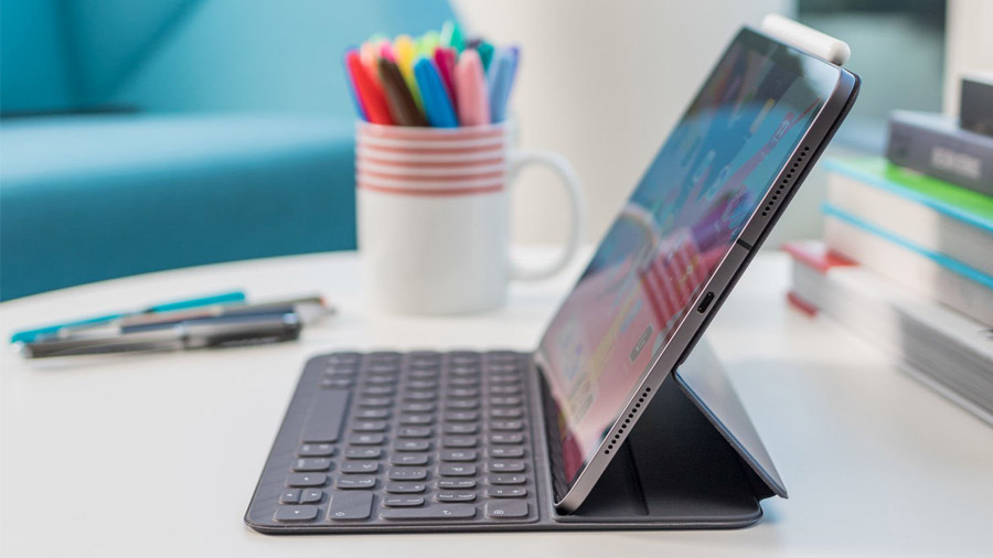Apple Keyboard