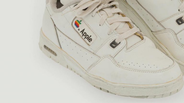Apple Sneakers