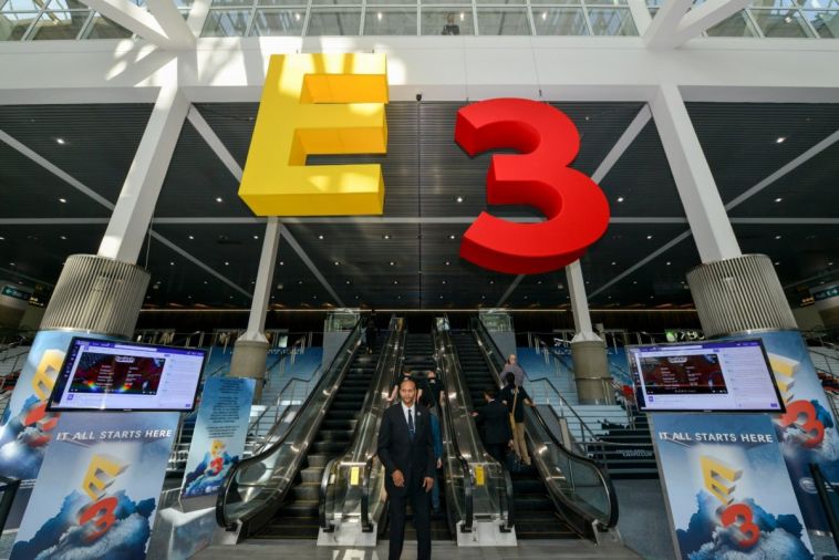 E3