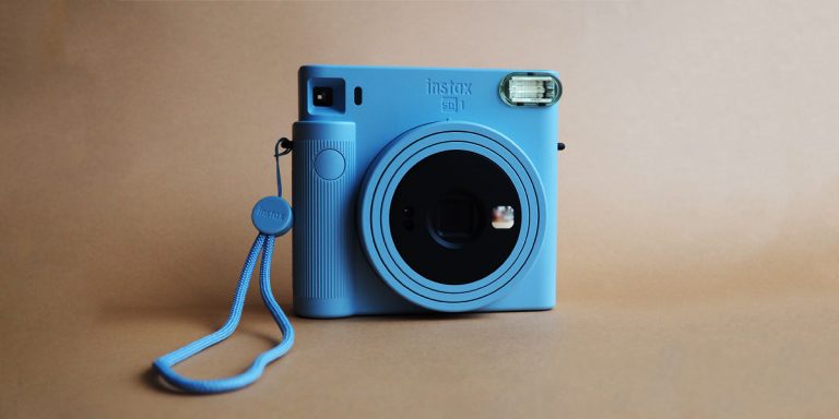 Обзор Instax SQ1: обновлённая квадратная классика
