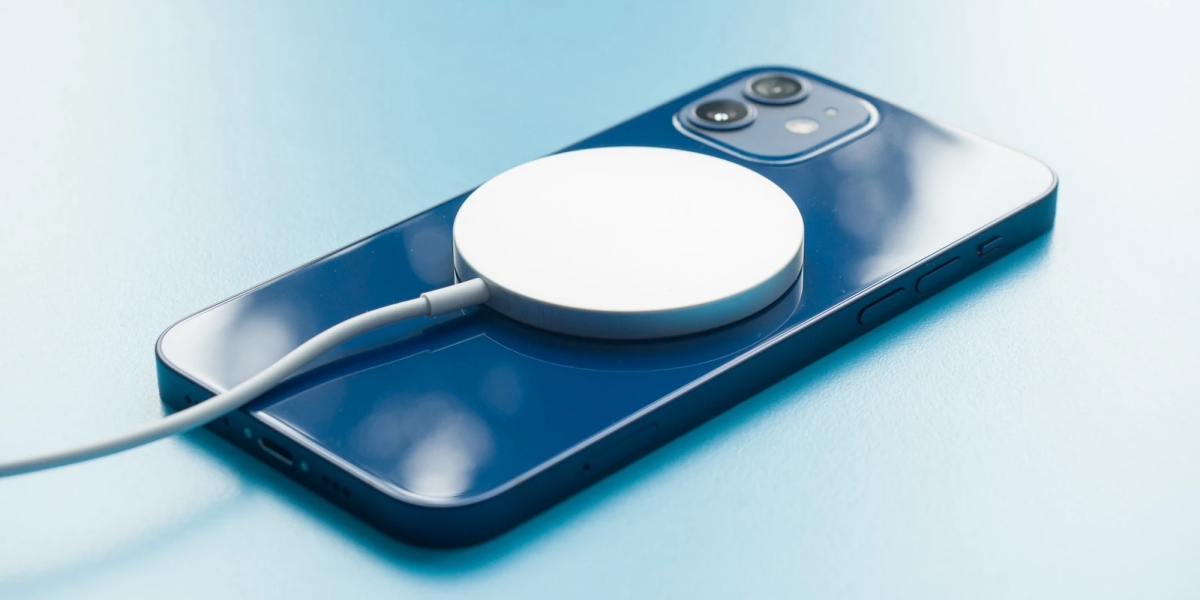 Motorola продемонстрировала собственную технологию беспроводной зарядки