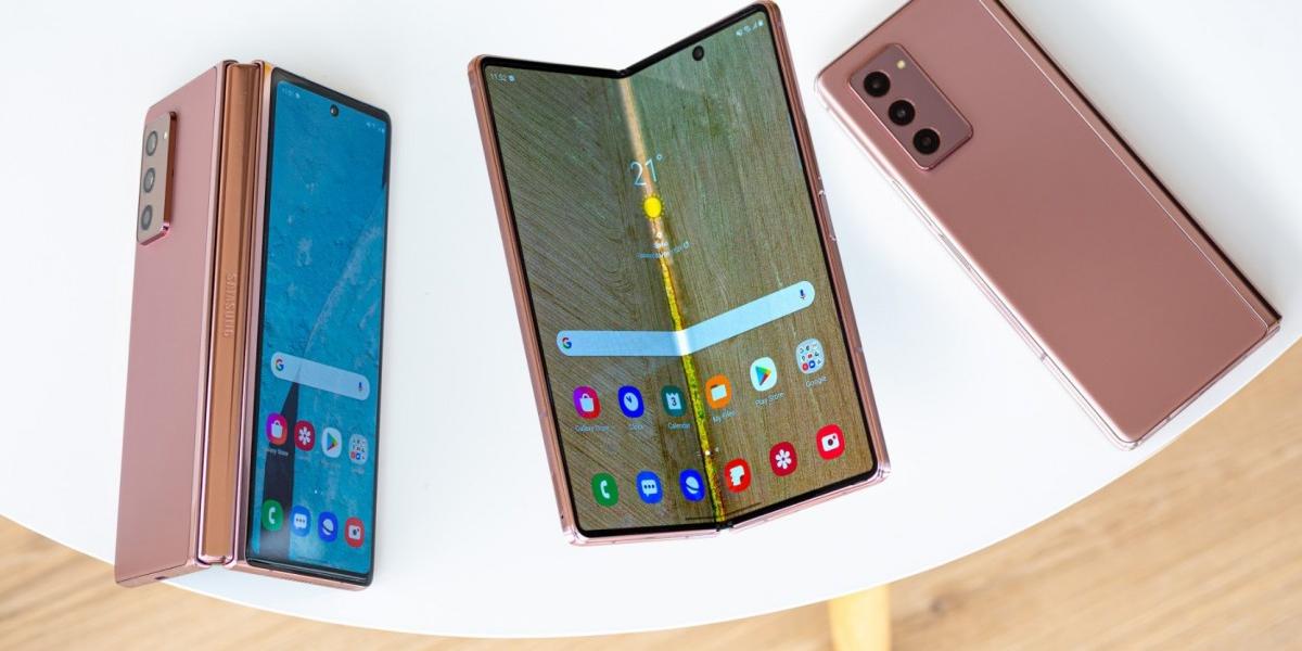 Samsung загружена производством складных дисплеев