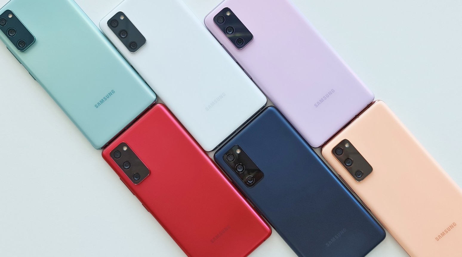Samsung случайно показала Galaxy S21 FE на официальном сайте