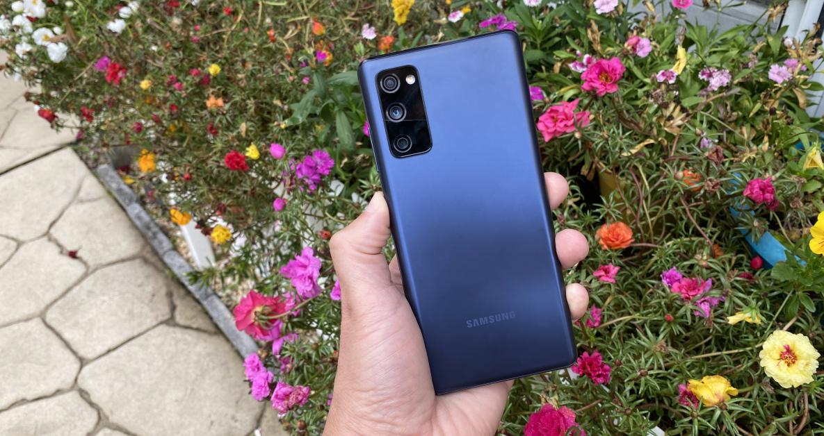Samsung Galaxy S21 FE покажут 20 октября