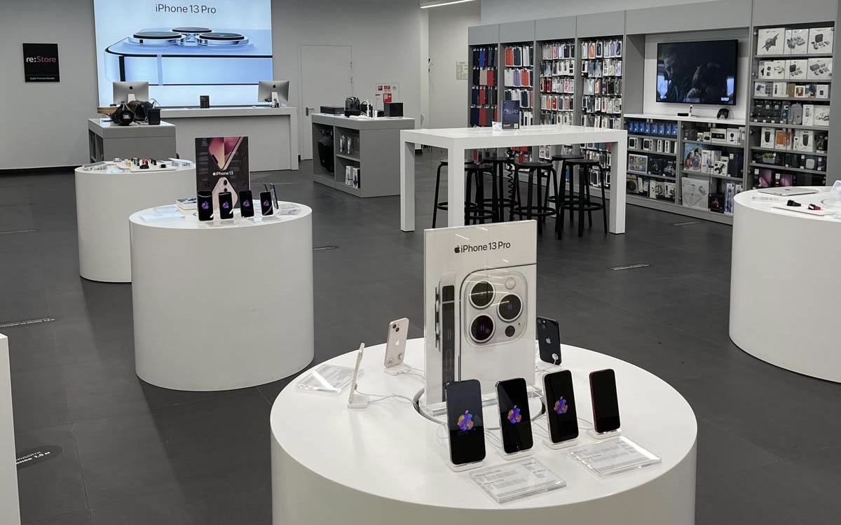 re:Store и iPort начали закрывать свои магазины