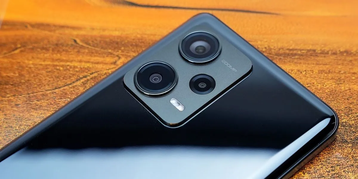 Redmi Note 12 Explorer Edition заряжается всего за 9 минут