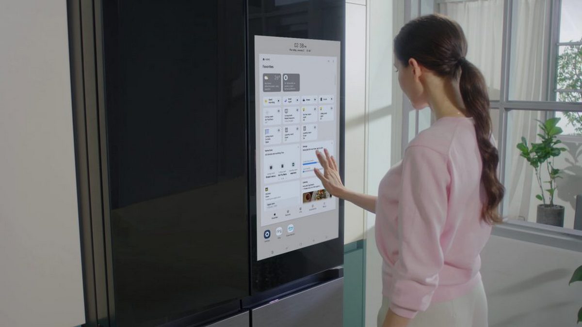 Samsung готовит холодильник со встроенным телевизором