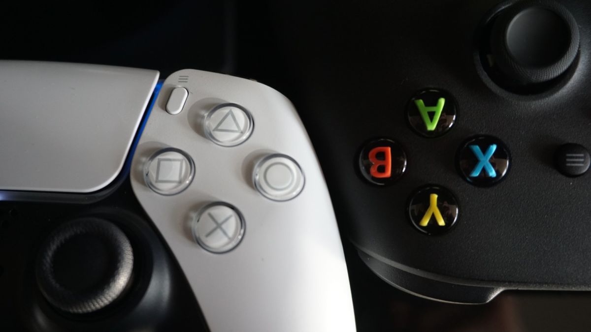 Microsoft готовит собственную версию геймпада DualSense для Xbox Series X