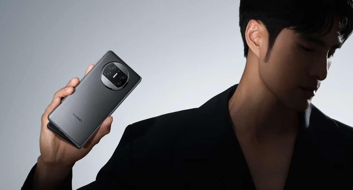 Huawei представила складной Mate X3 с защитой от воды и спутниковой связью