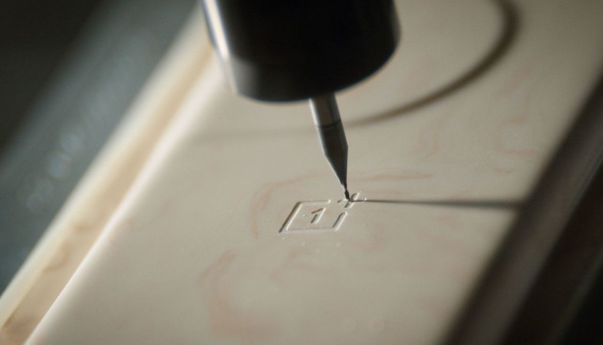OnePlus представила «каменный» смартфон OnePlus 11