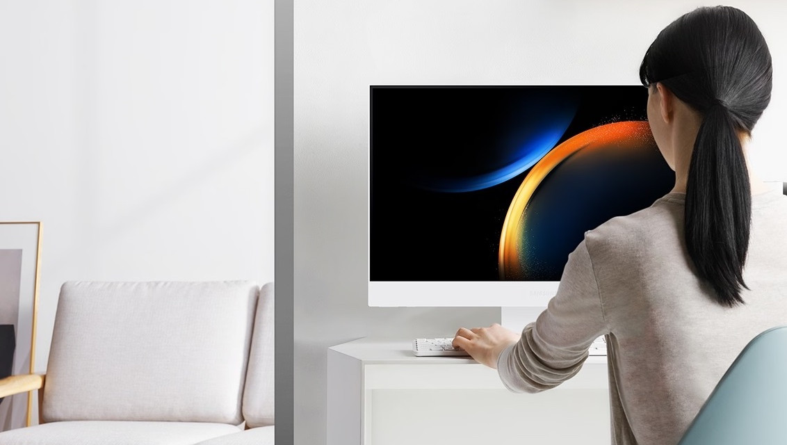 Samsung выпустила моноблок с матовым покрытием экрана и выдвижной камерой