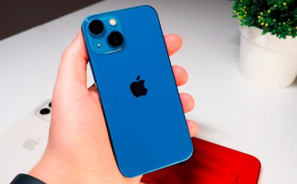 iphone 13 mini в синем цвете