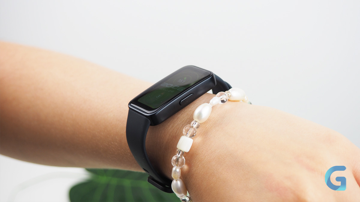 Обзор Huawei Band 8