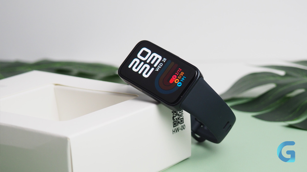Обзор Huawei Band 8
