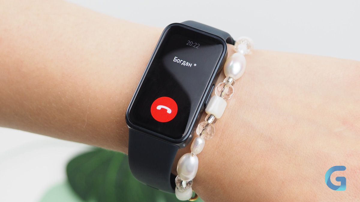 Обзор Huawei Band 8