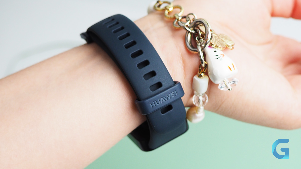 Обзор Huawei Band 8