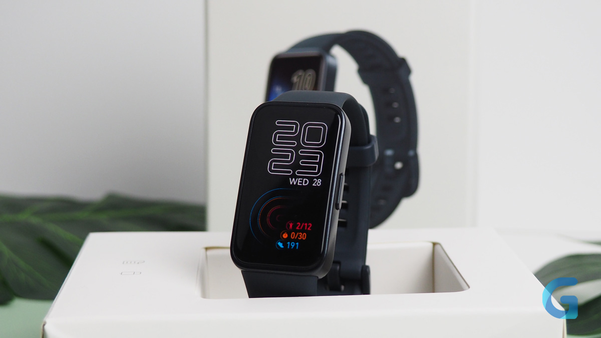Обзор Huawei Band 8