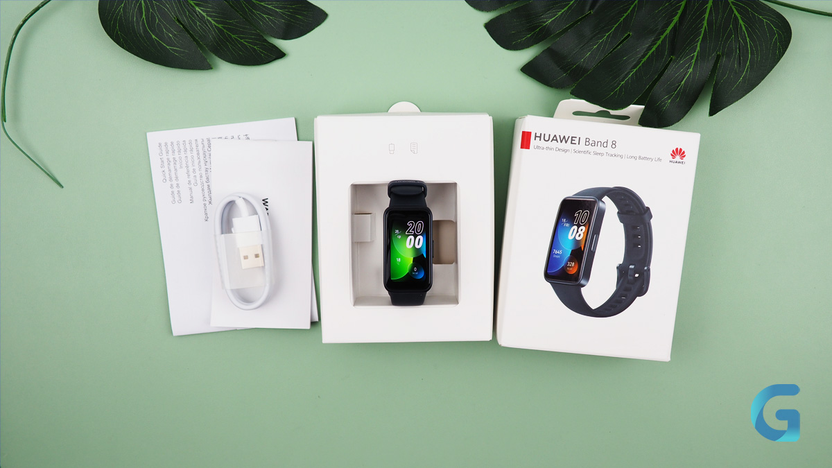 Обзор Huawei Band 8