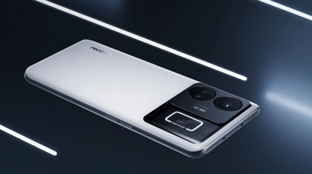 Смартфон realme GT3 с супер быстрой зарядкой представят в России