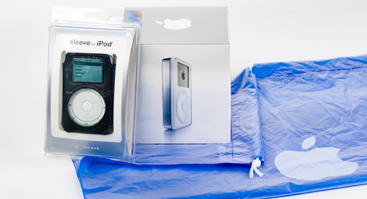 Запечатанный плеер Apple iPod был продан по цене квартиры