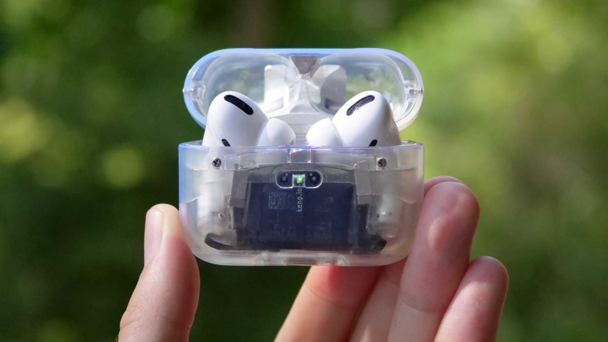 Первые в мире прозрачные AirPods Pro напечатали на 3D-принтере