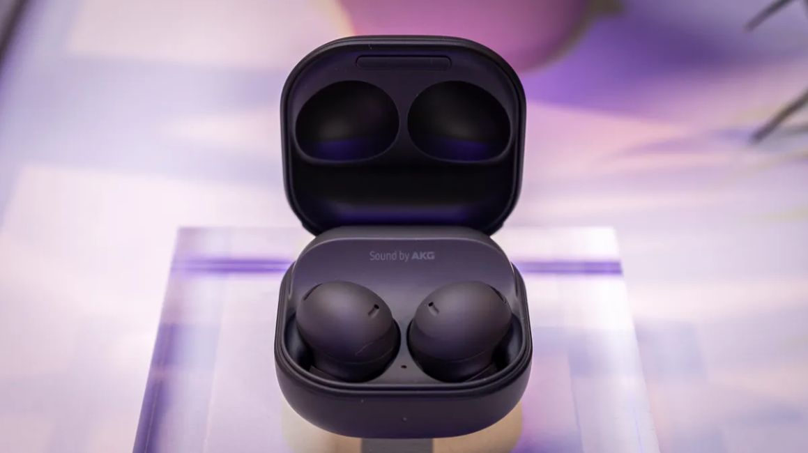 Samsung показала новые наушники Galaxy Buds FE