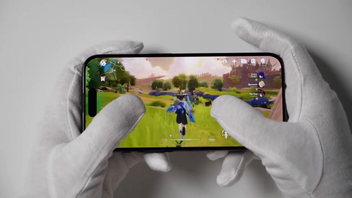 Genshin Impact тормозит на iPhone 15 Pro: видео