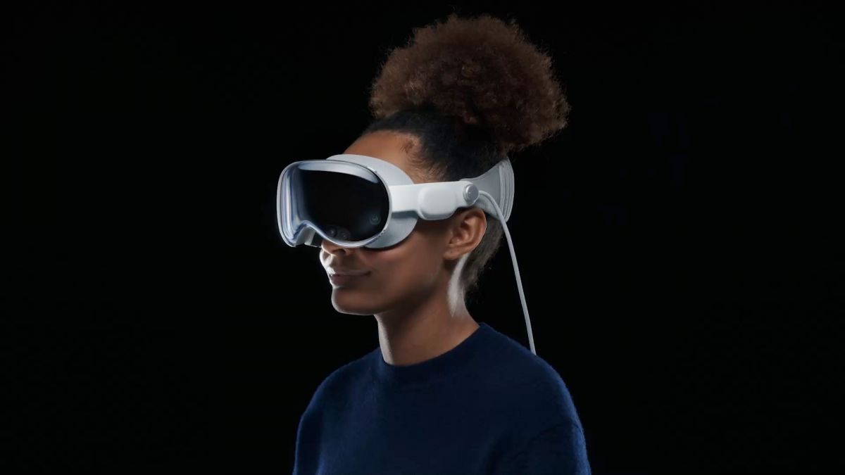 Apple готовится начать продажи Vision Pro в феврале, гарнитура уже доставляется на склады