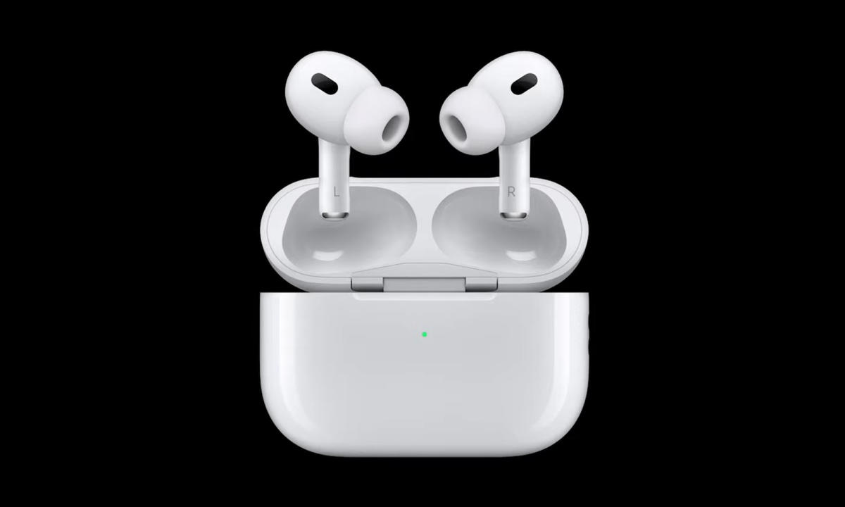 Первые AirPods Pro получили обновление прошивки