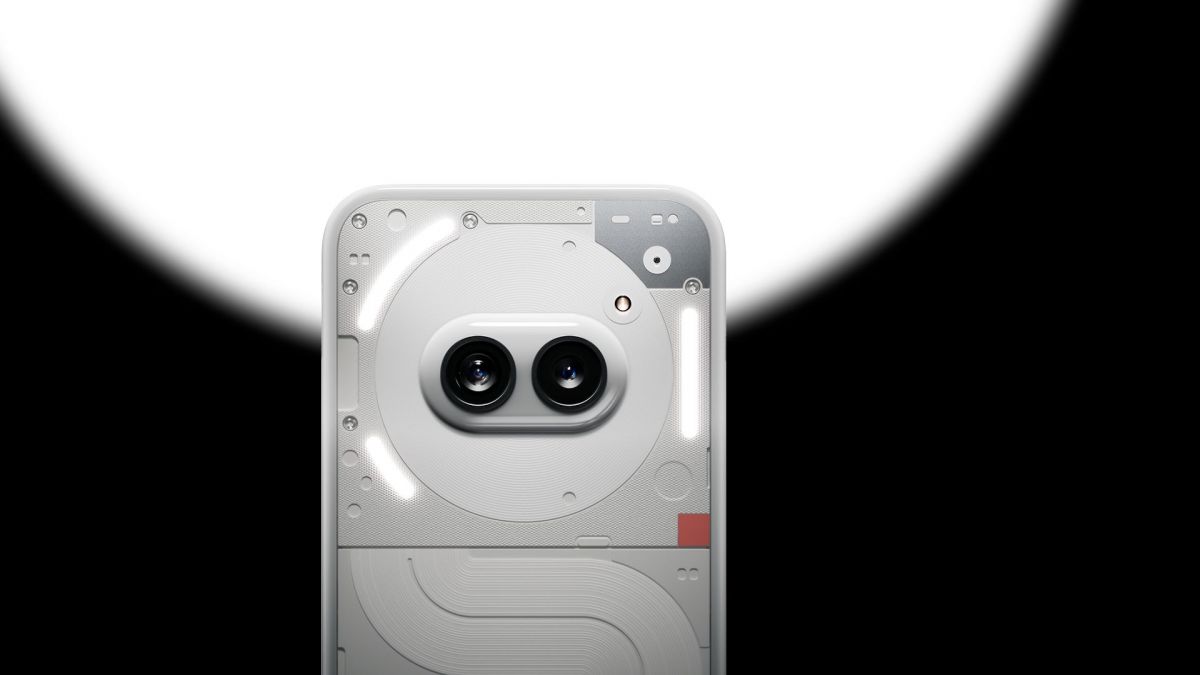 Nothing впервые вживую показала новый Phone (2a)
