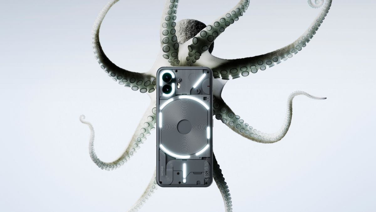 Nothing Phone (2) получил обновление ОС 2.5.3