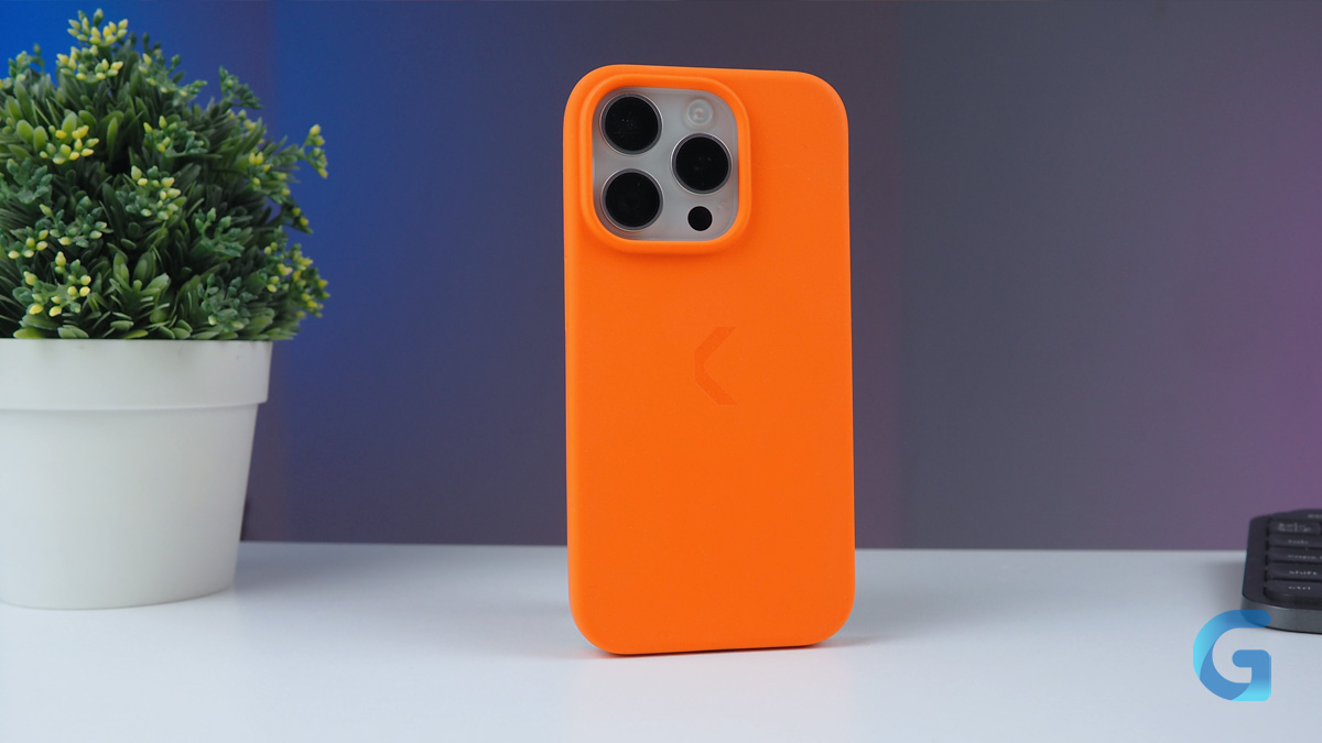 чехол COMMO на iPhone