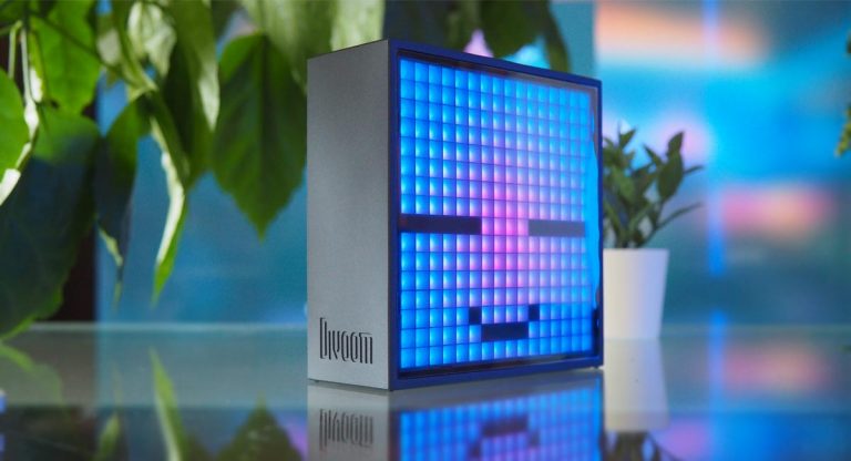 Обзор Divoom Timebox-Evo: умная колонка с пиксельным экраном и играми