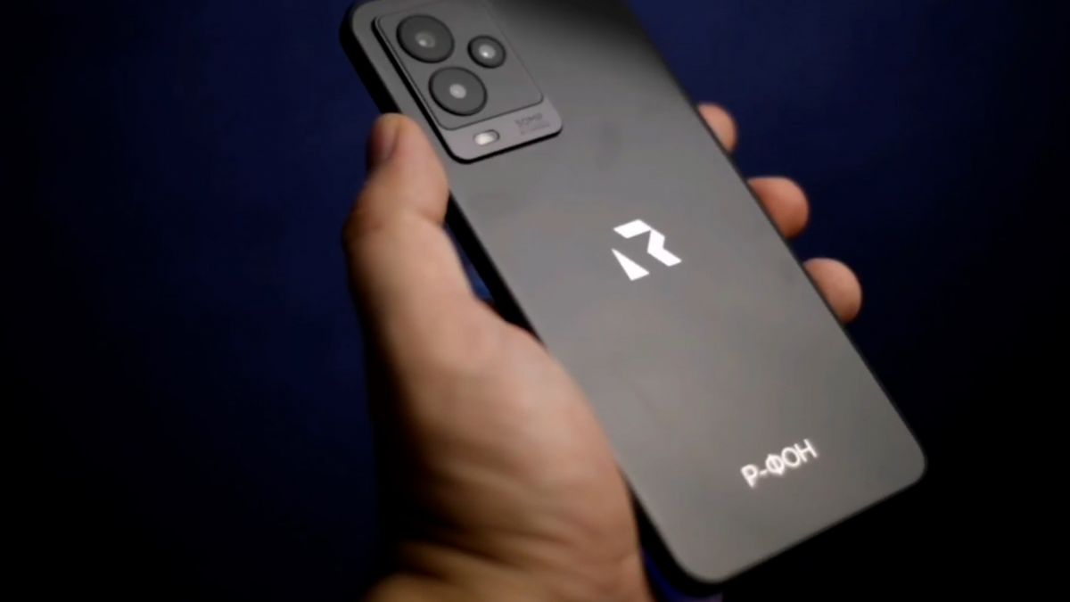 Российский смартфон Р-ФОН прошел успешное тестирование связи